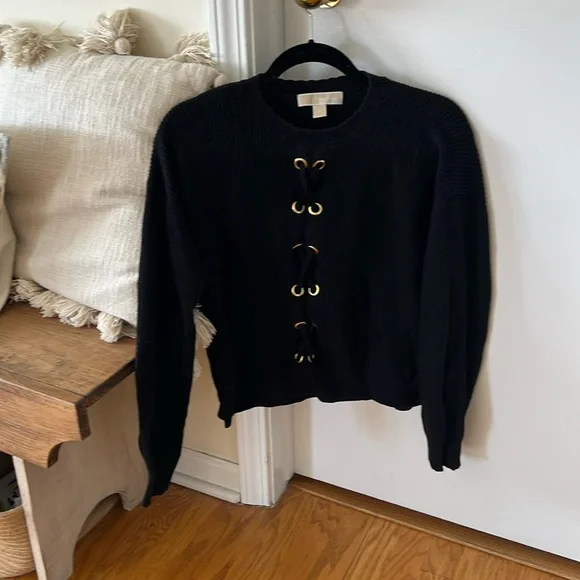 Women’s Knit Long Sleeve Thick Grommet Lace Up Sweater - Picture 1 of 7